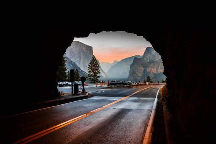 yosemite tunnel view of half dome