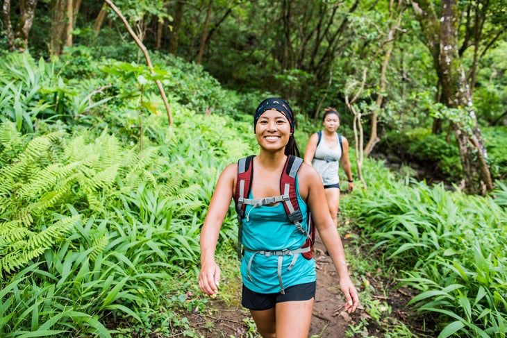 What to Wear on Day Hikes: A Guide for Women - Sort of Legal