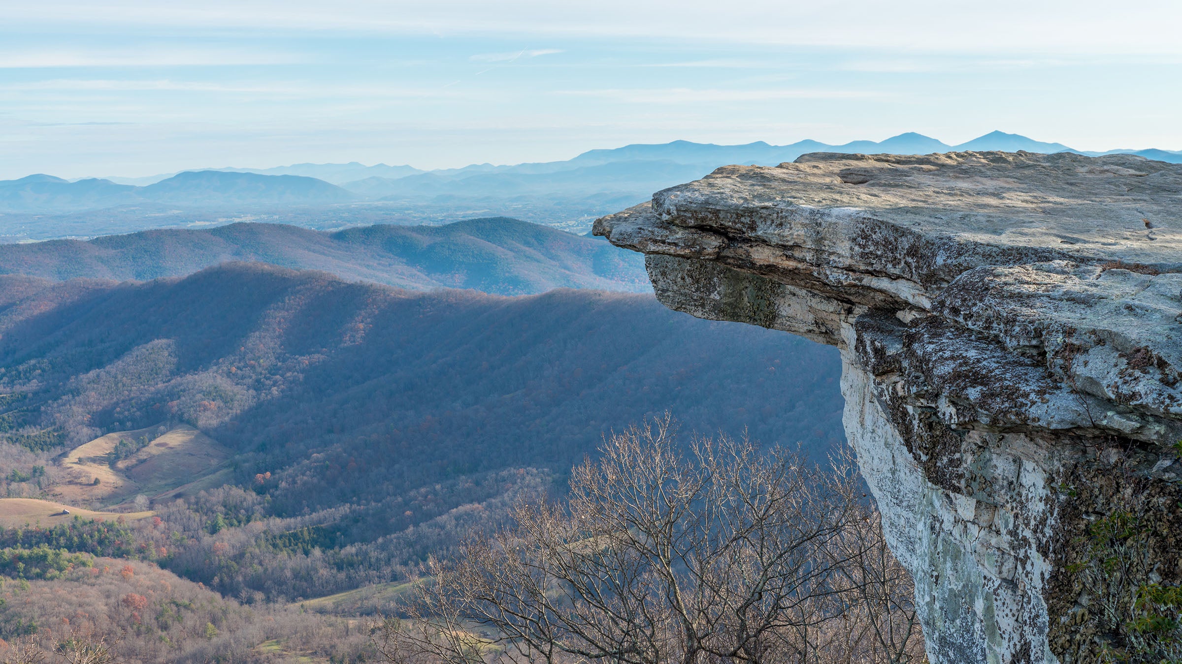 Appalachian Trail Hiker Dies After Falling from McAfee Knob - Backpacker