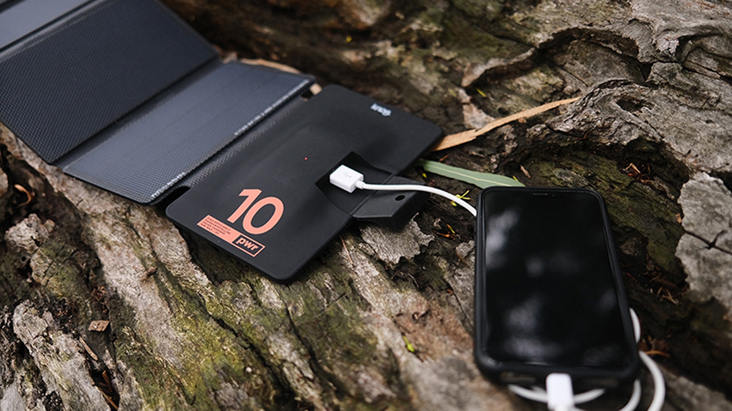 First Look: Knog PWR Solar Panel 10W