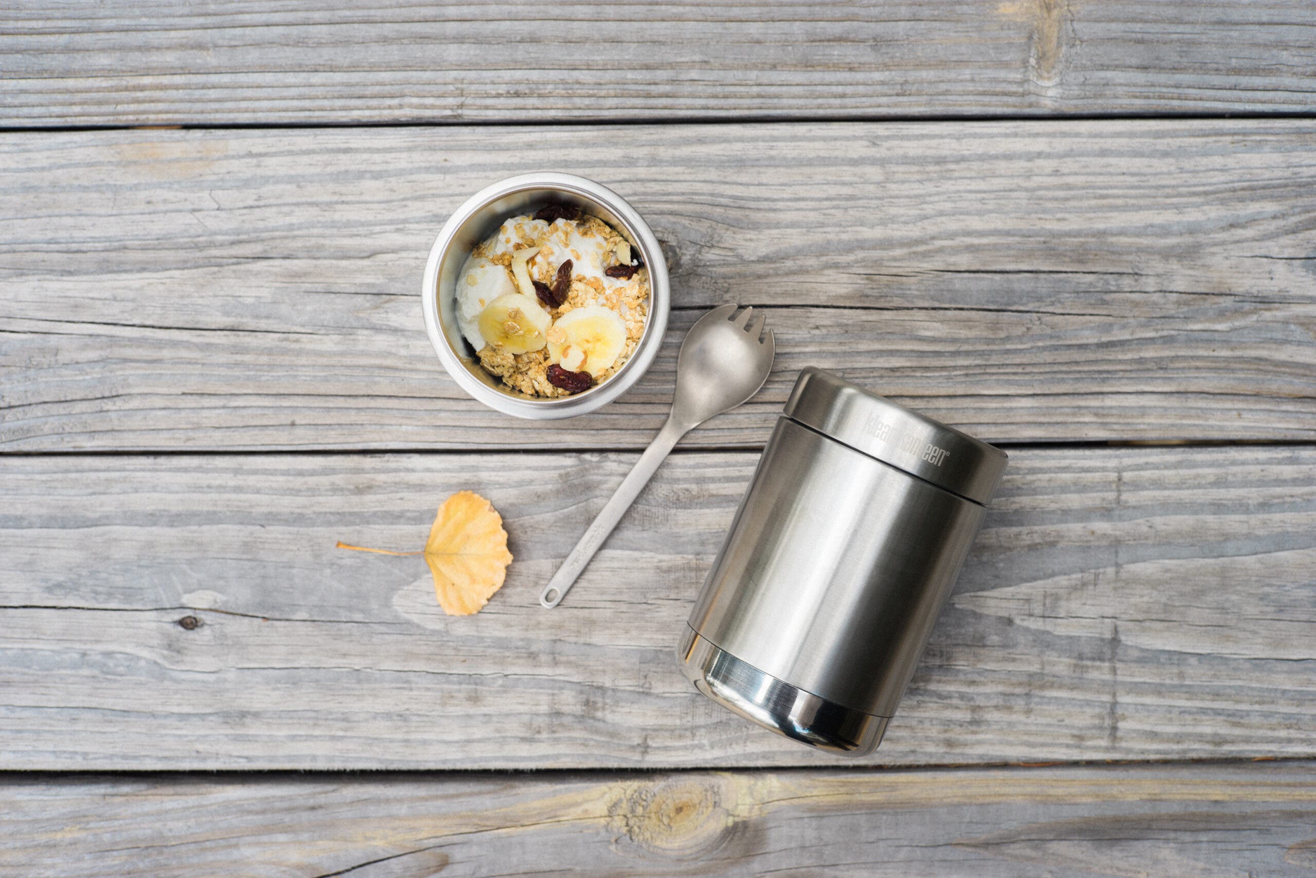 camping breakfast ideas: a parfait in a thermal flask