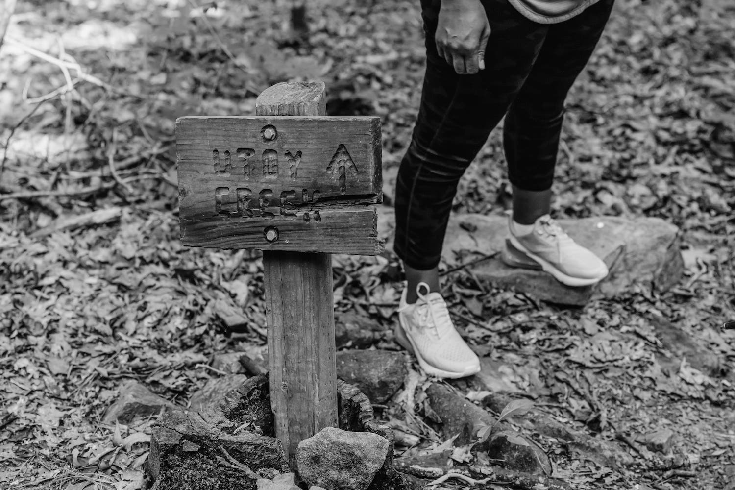 a sign to utoy creek in atlanta, georgia
