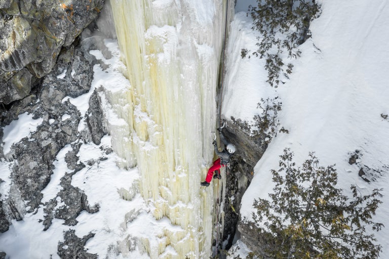 10 Must-Do Winter Activities in Québec - Backpacker