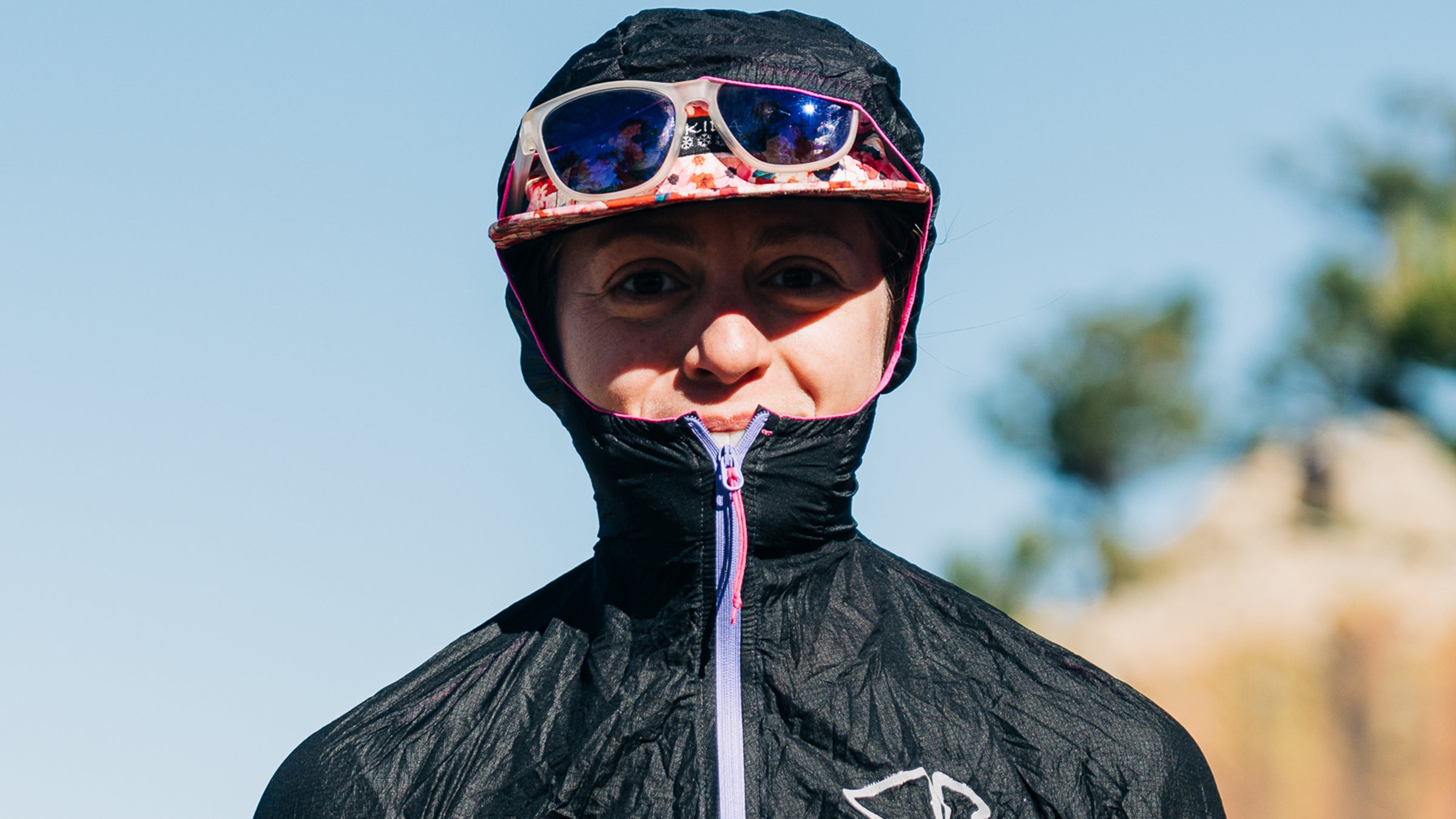GORE WEAR Women's Windproof Hooded Running Jacket