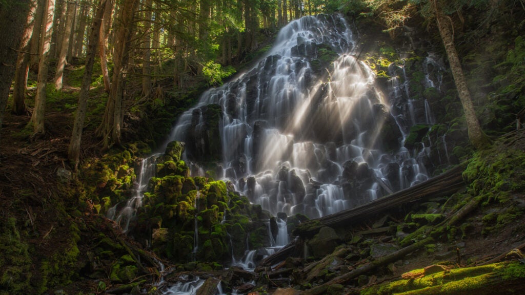 NextImg:The 5 Best Sections on the Pacific Crest Trail, According to a Dirtbag Who Has Done it All
