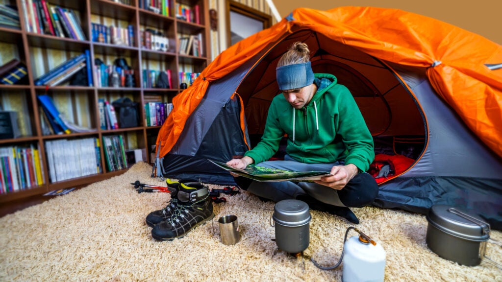NextImg:Stuck Inside This Winter? Keep Hiking Spirit Alive With These Projects