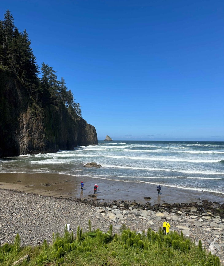 Rocky beach and blue sky along the Oregon Coast Trail