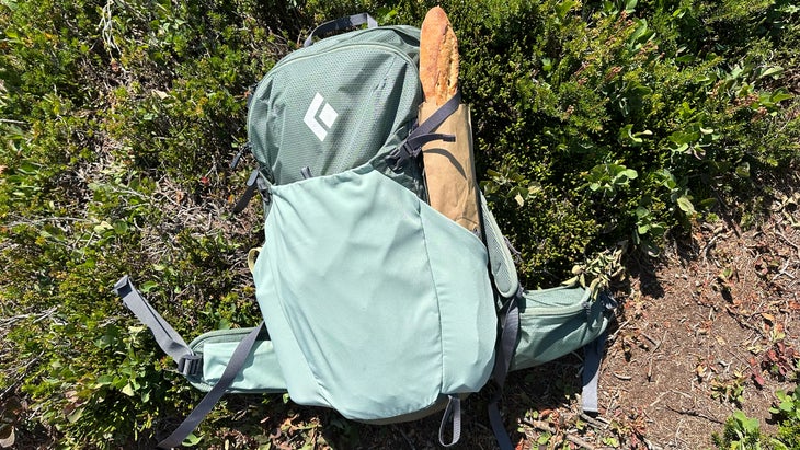 Black Diamond Trail Vista 28 baguette hiking pack
