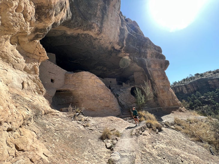 Jila Cliff Houses along CDT