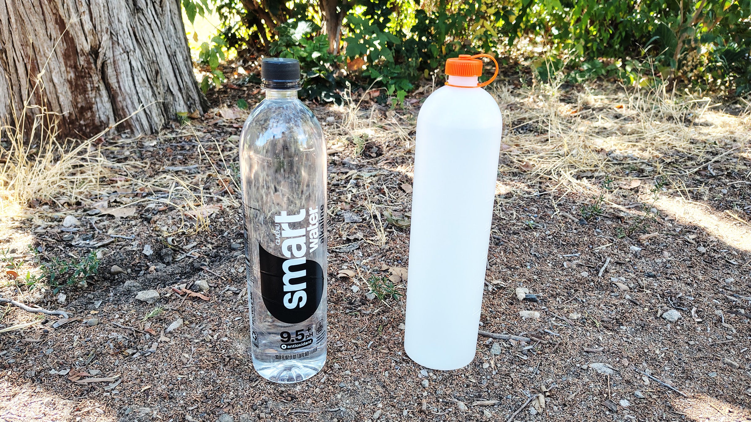 This CNOC Water Bottle Is the Year's Hottest Ultralight Upgrade