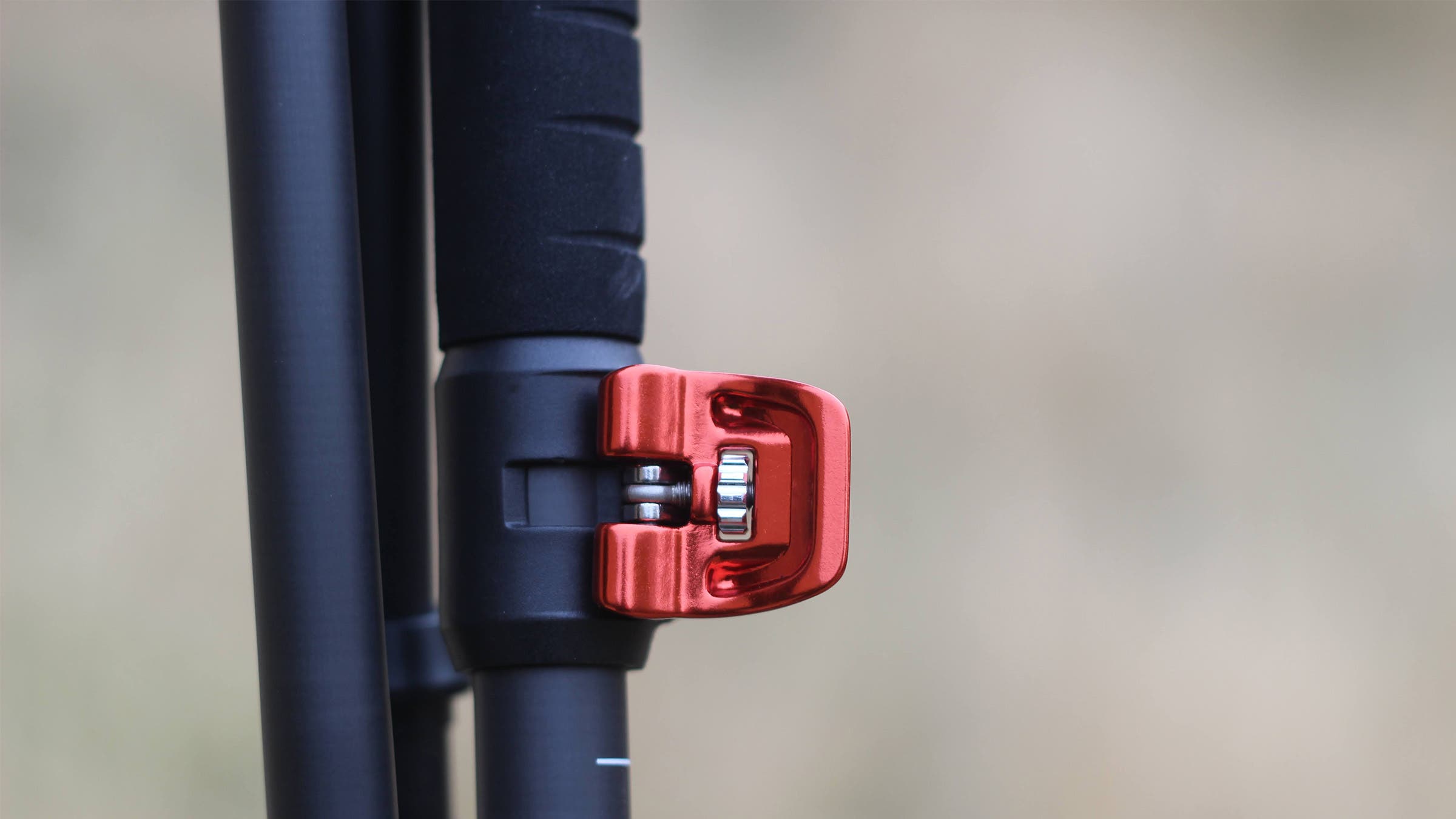 MSR Dynalock Ascent Carbon trekking poles 