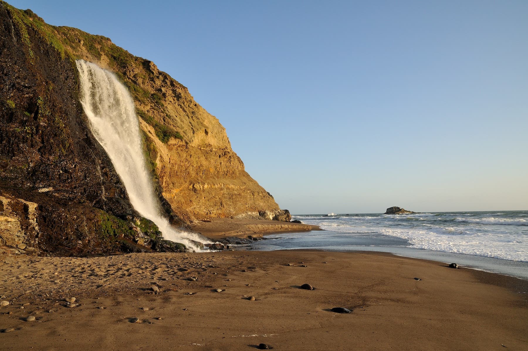 Hike Your Way Through Spring Break On These 5 Snow-Free Trails