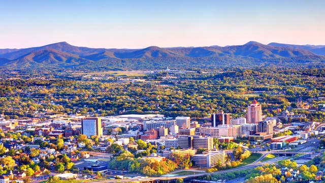 The 6 Best Appalachian Trail Towns to Eat, Drink, and Relax Post-Hike