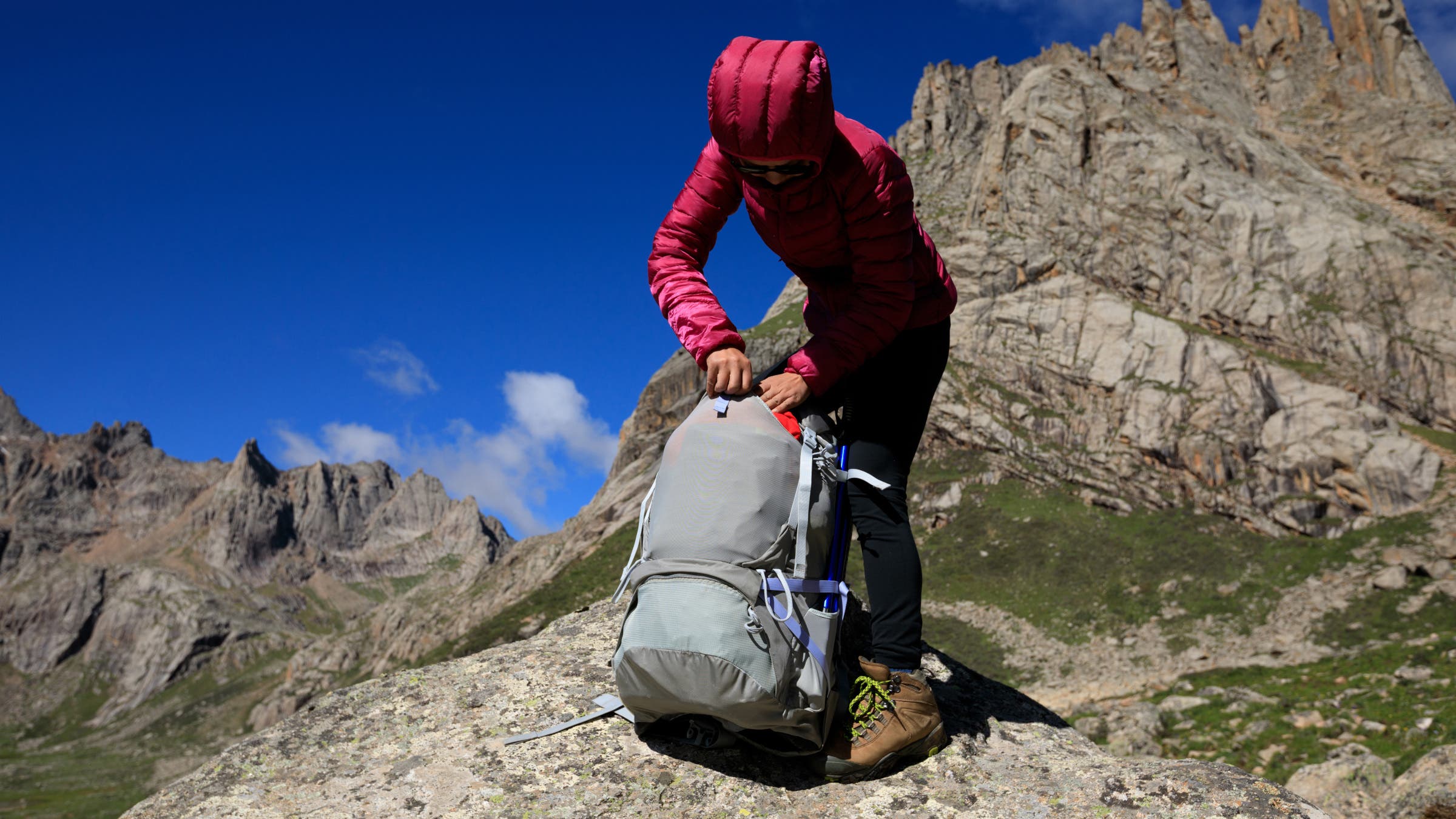 backpack mountaineering hiking Deuter Guide 44+8 I Alpine Climbing & Pack Naturehike NH19BP095 is a 60+5L updated backpack designed for hiking and travel Pack Efficiently to Maximize Time