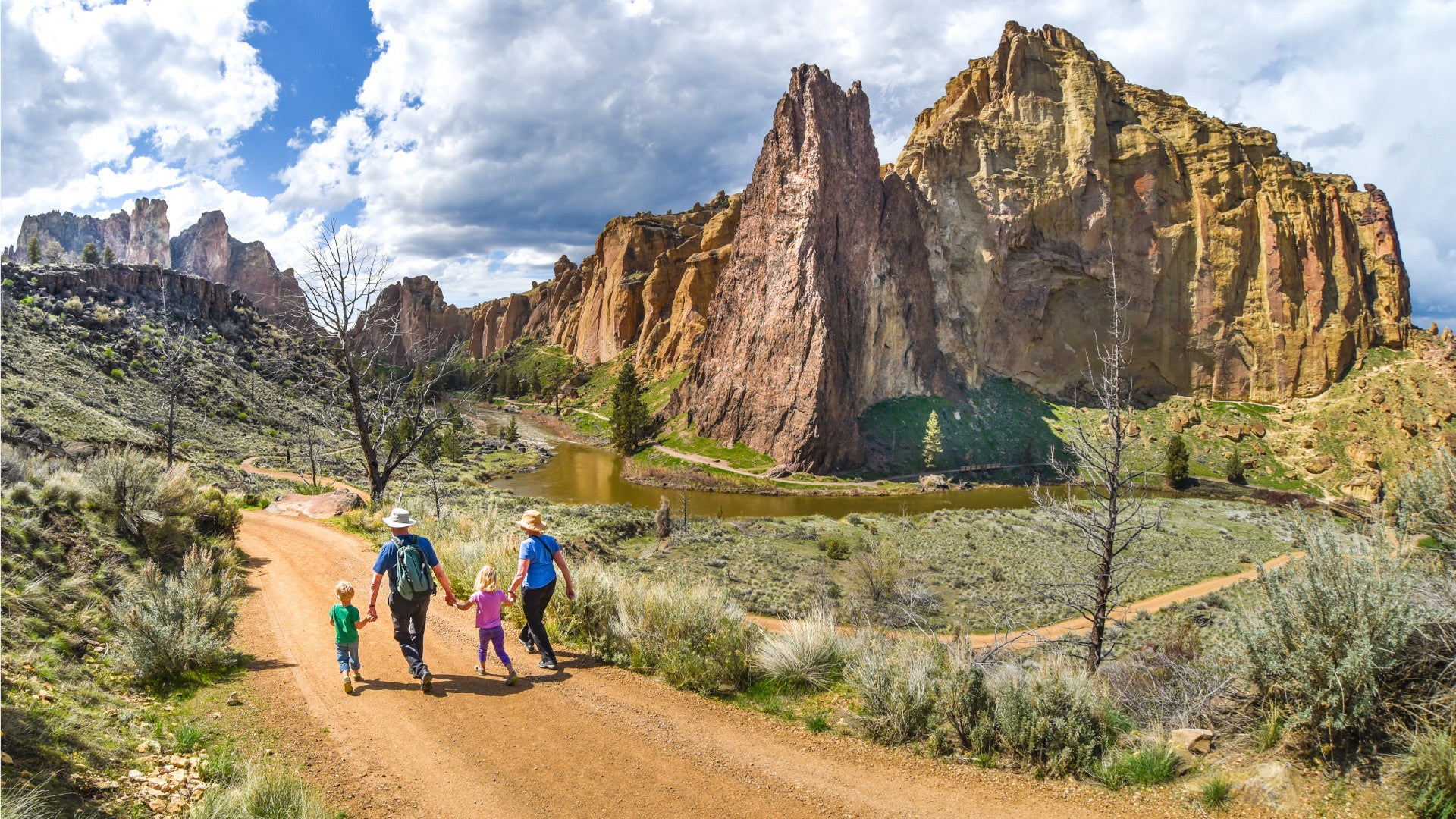 Ditch Oregon's Crowds at These 5 High Desert State Parks