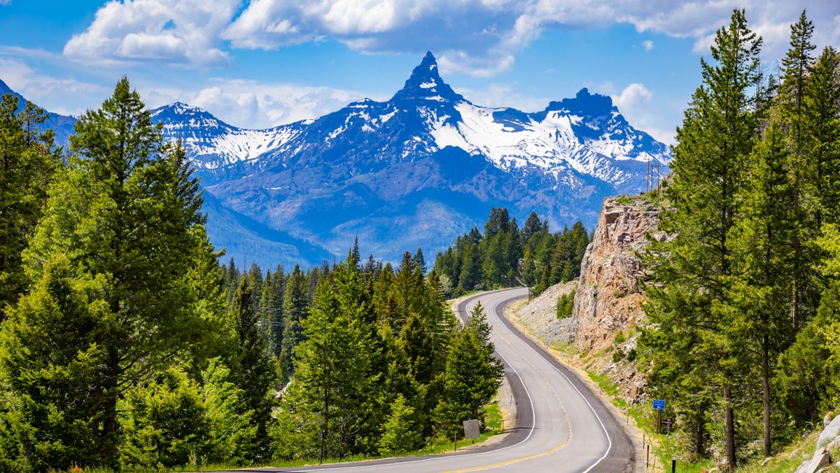 Skip the Rush Into Yellowstone and Take the Long Way on Beartooth