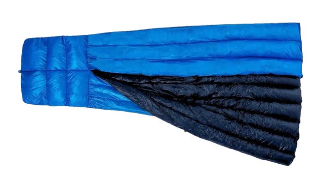 This Sub-10-Ounce Backpacking Quilt Is on Sale Now
