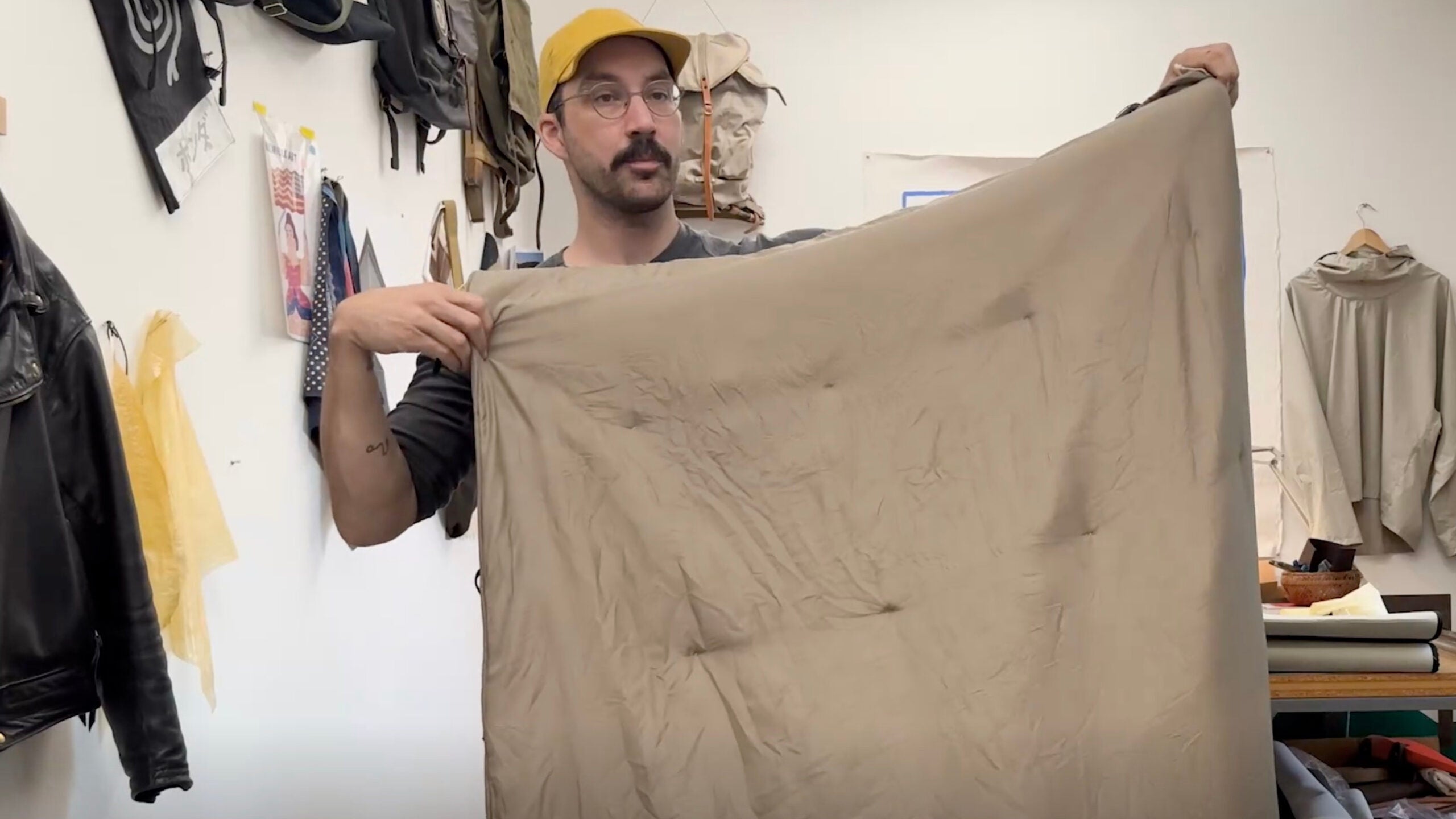 This Ultralight Backpacking Kit Has No Plastic in it Whatsoever This Ultralight Backpacking Kit Has No Plastic in it Whatsoever
