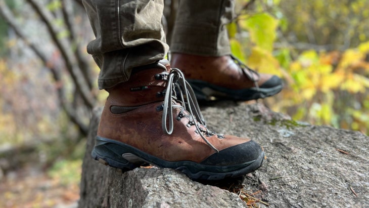 hiking-boots
