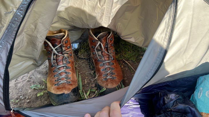 hiking-boots