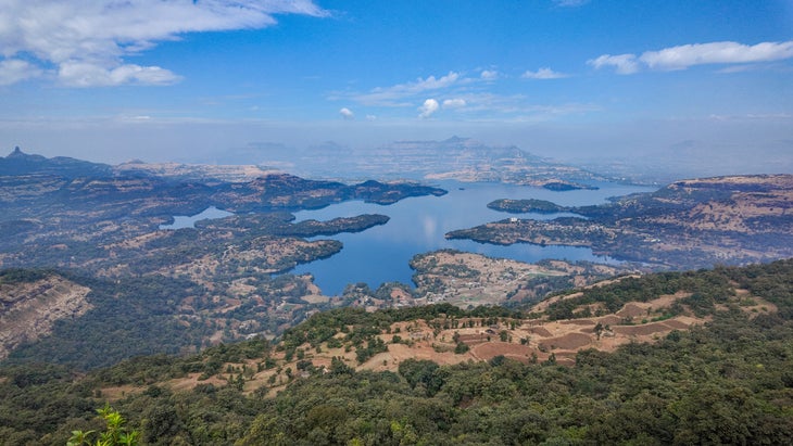 new-long-hikes-thru-hike-trails-around-world